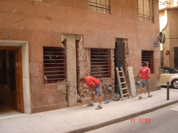 Refuerzo de pilares con micro hormigón en Elche | EUROLOSA - Expertos